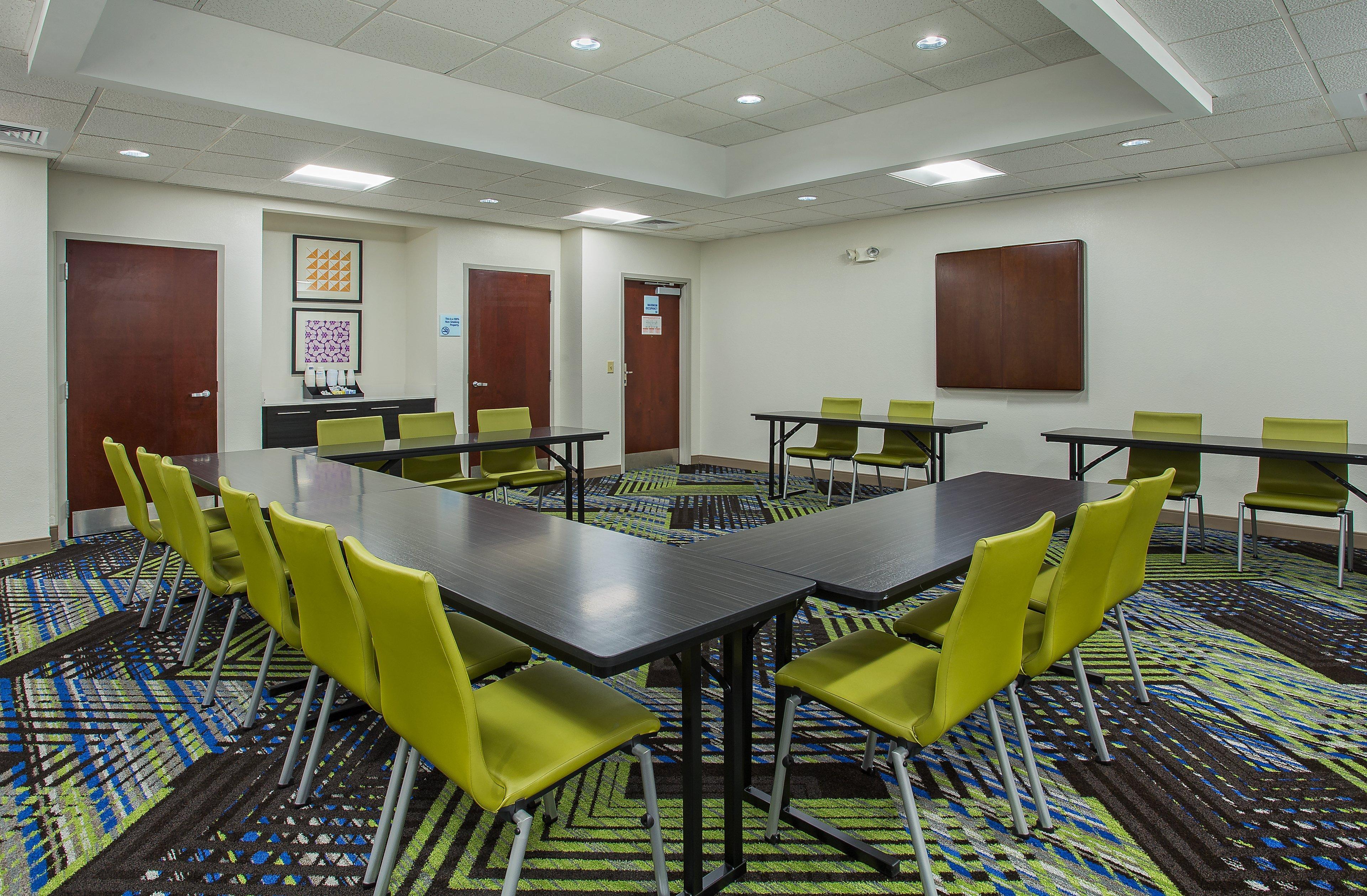 Holiday Inn Express & Suites Lebanon-Nashville Area By Ihg Exterior photo