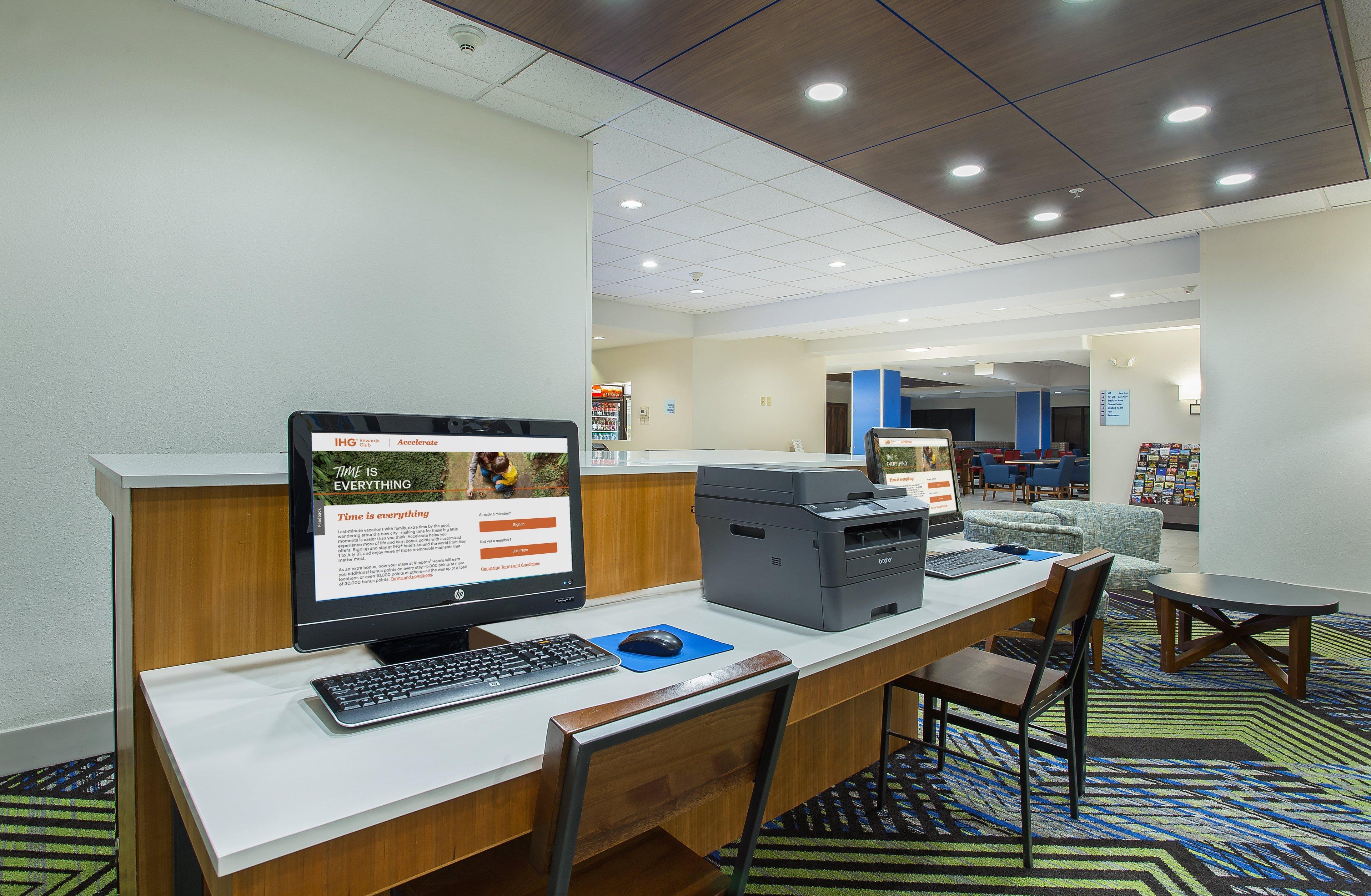 Holiday Inn Express & Suites Lebanon-Nashville Area By Ihg Exterior photo