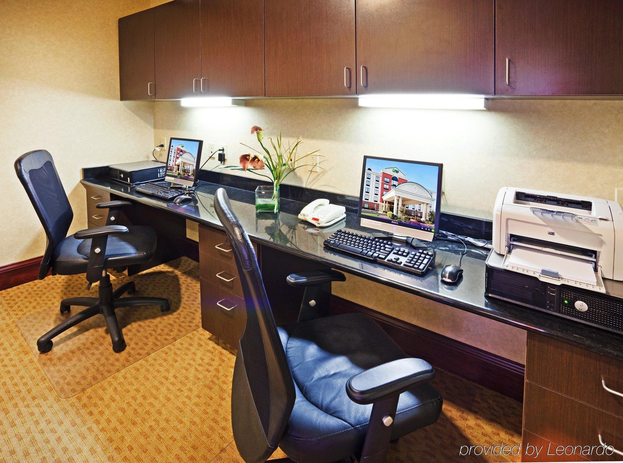 Holiday Inn Express & Suites Lebanon-Nashville Area By Ihg Facilities photo